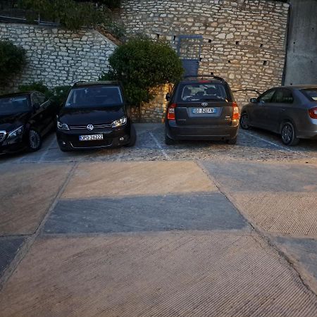 בורש Apartments Vila Emiliano מראה חיצוני תמונה