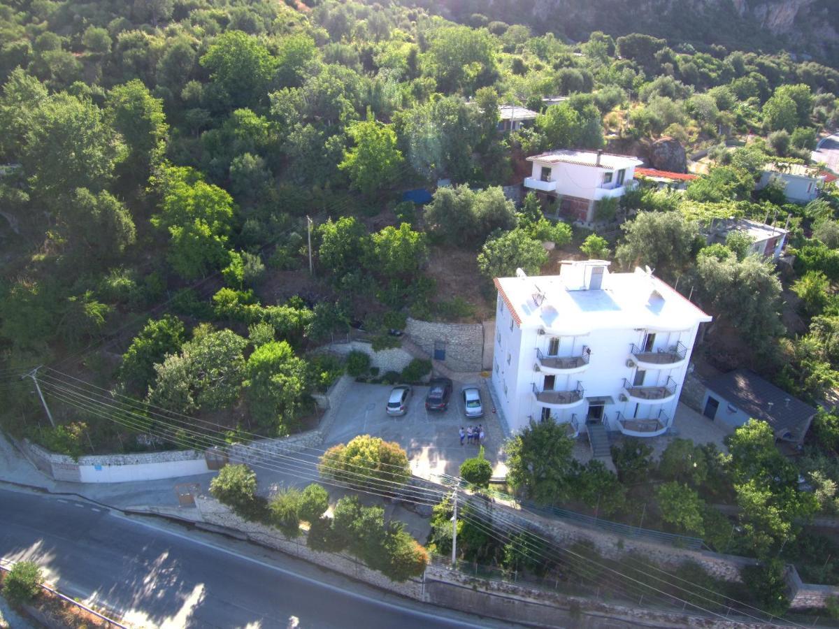 בורש Apartments Vila Emiliano מראה חיצוני תמונה
