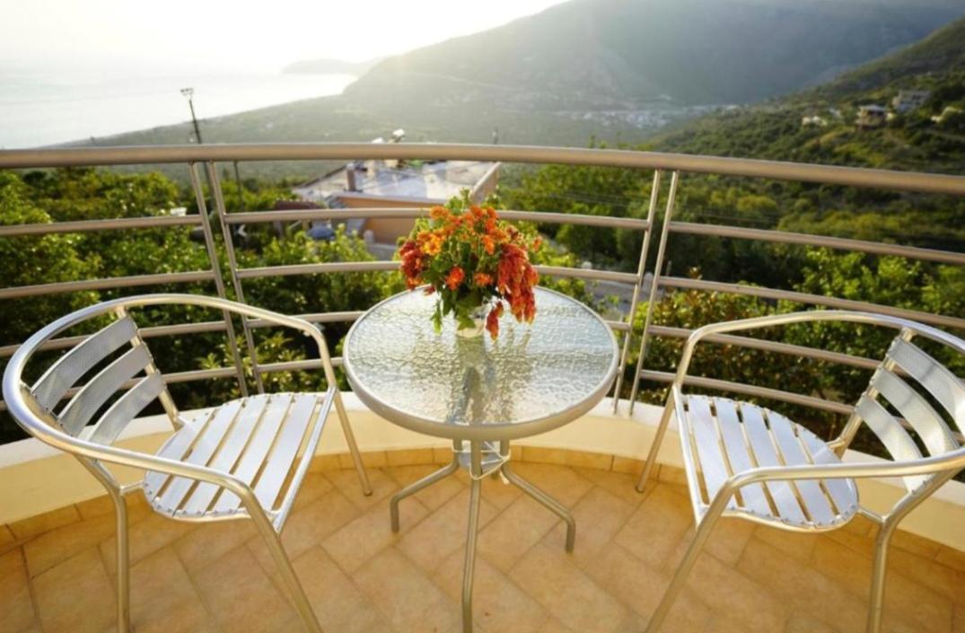 בורש Apartments Vila Emiliano מראה חיצוני תמונה