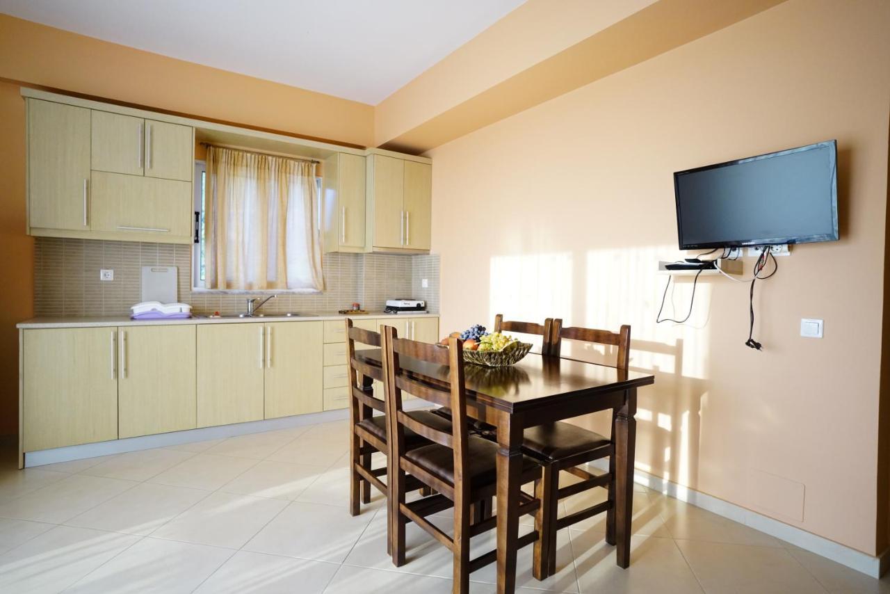 בורש Apartments Vila Emiliano מראה חיצוני תמונה